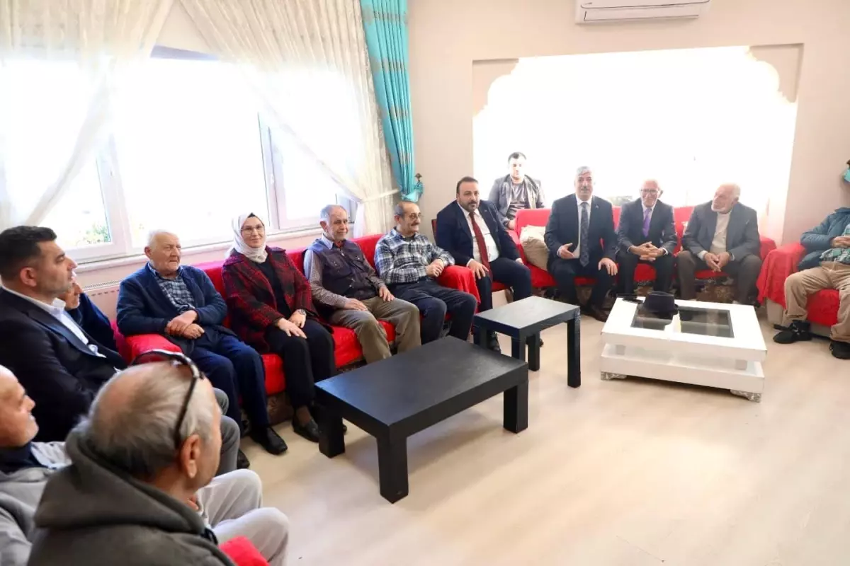 Dilovası'nda huzur evi ziyaretimizde, yaşlılara olan saygı ve sevgiyle dolu