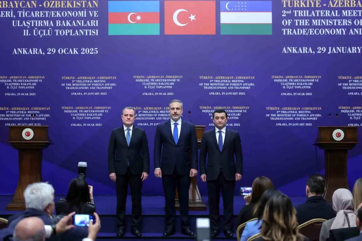 Dışişleri Bakanı Hakan Fidan, Türkiye, Azerbaycan ve Özbekistan üçlü toplantısında