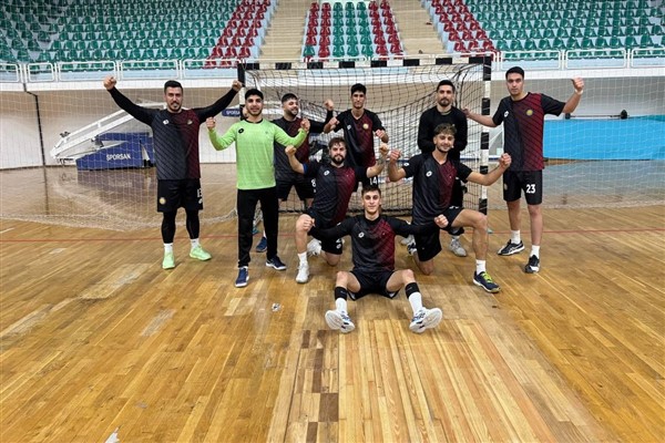 Diyarbakır, 14 Ocak (Hibya) - Diyarbakır Büyükşehir Belediyesi Hentbol Takımı,