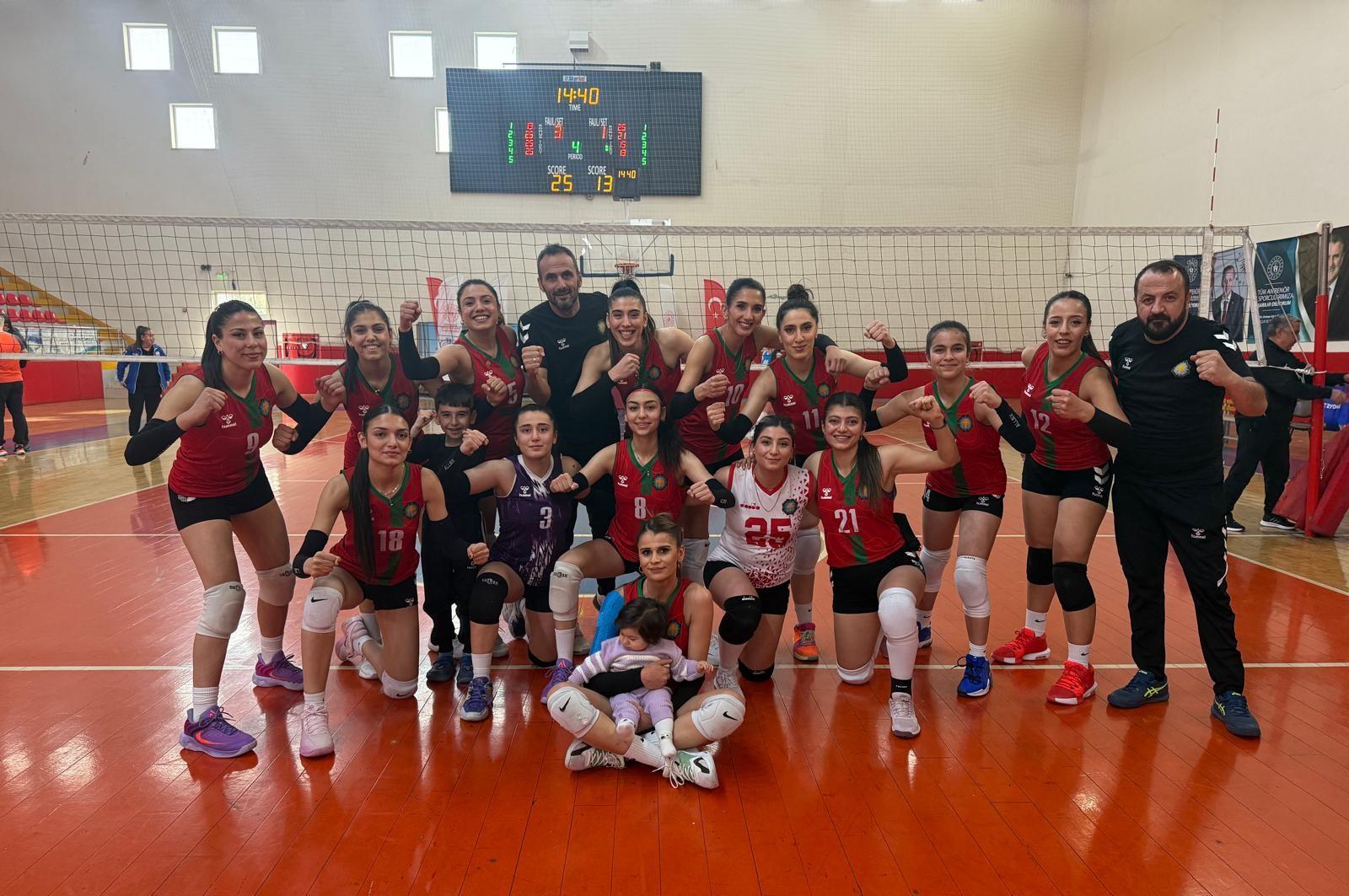 Diyarbakır, 23 Ocak (Hibya) - Diyarbakır Büyükşehir Belediyesi Kadın Voleybol