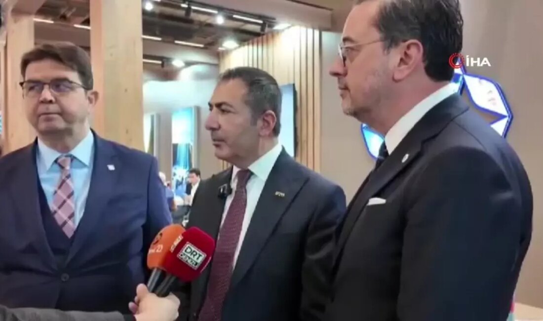 DTO Başkanı Erdoğan, Denizli'nin tekstil sektörü temsilcileriyle Heimtextil Fuarı'nda bir