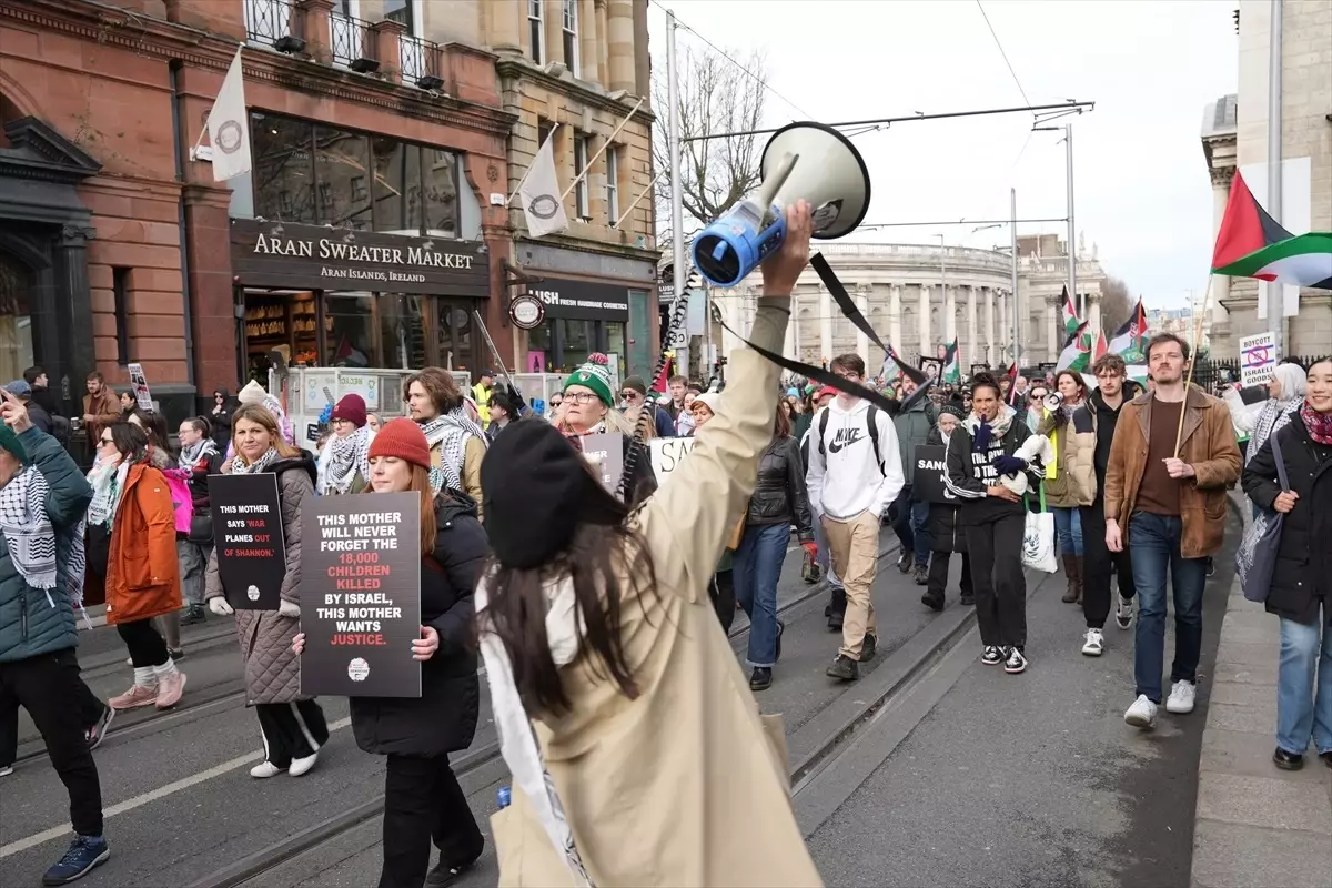 Dublin'de Filistin için düzenlenen büyük yürüyüşe katılın! Dayanışma ve barış