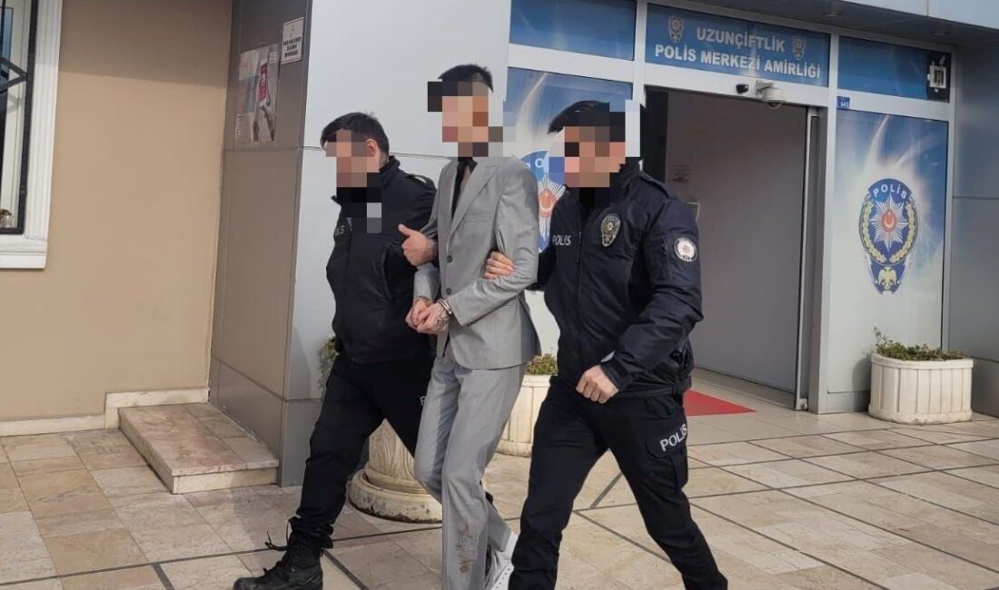 Düğün salonunda meydana gelen silahlı kavga, iki kişinin yaralanmasıyla sonuçlandı.