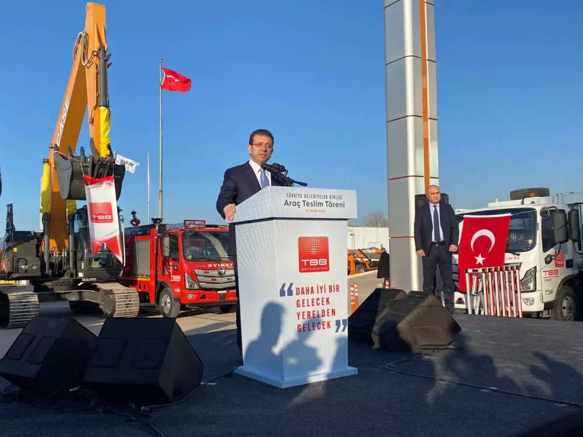 Ekrem İmamoğlu, soruşturma açıklamaları ve hizmet araçları dağıtımıyla ilgili önemli