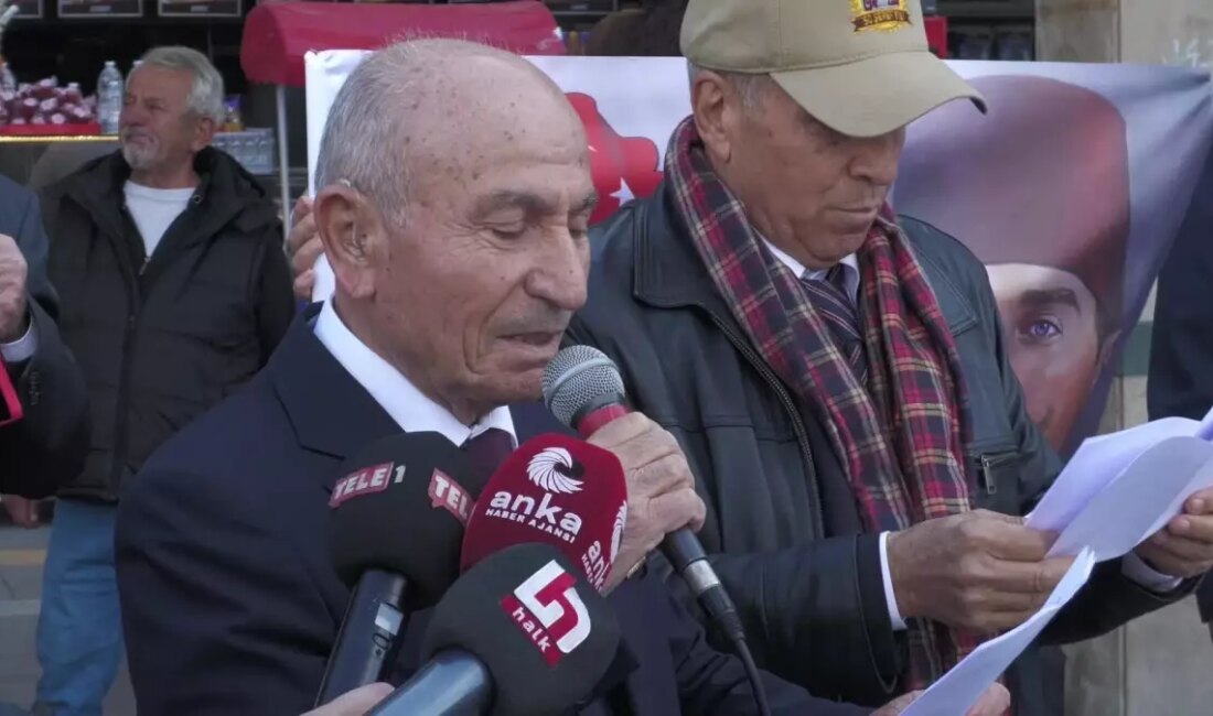 Emekli askerler, 'Teğmenime Dokunma' çağrısıyla birlik olmanın önemini vurguluyor. Bu