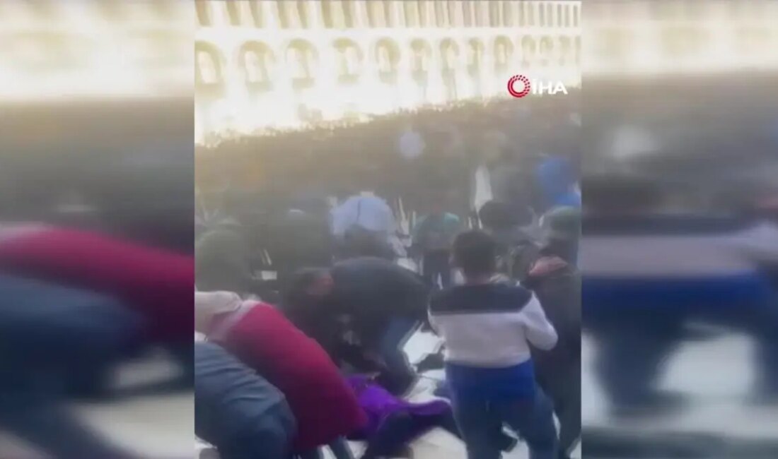 Emevi Camii'nde yaşanan izdihamda can kaybı 4'e yükseldi. Olayın detayları,