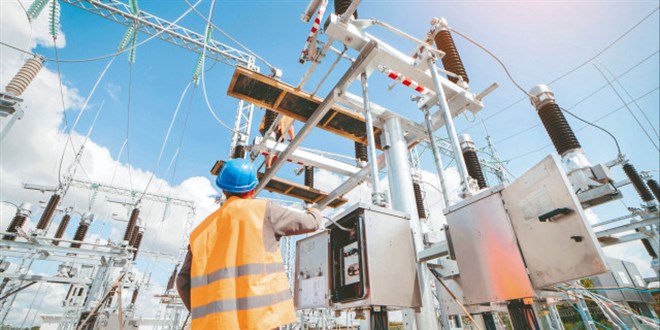 Enerji Bakanı Bayraktar, elektrik dağıtım sektöründeki son yatırımları ve gelecek