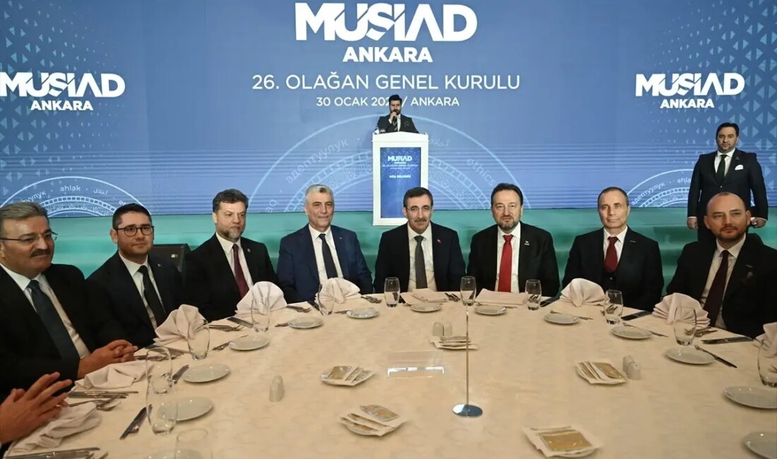 Cevdet Yılmaz, enflasyonla mücadele ve ekonomik hedefler hakkında önemli açıklamalarda