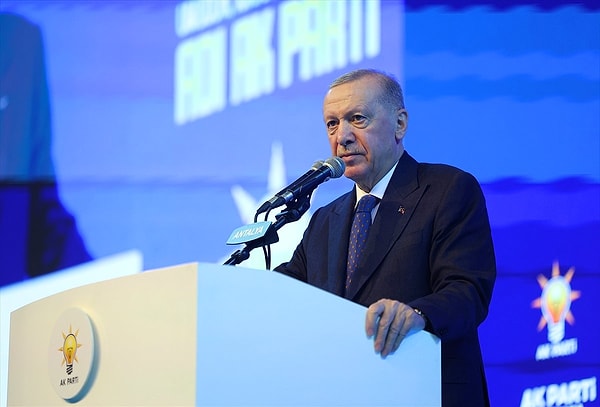 Erdoğan Antalya'da AK Parti Kongresinde Önemli Açıklamalarda Bulundu