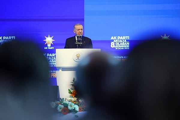 Erdoğan Antalya'da AK Parti Kongresinde Önemli Açıklamalarda Bulundu