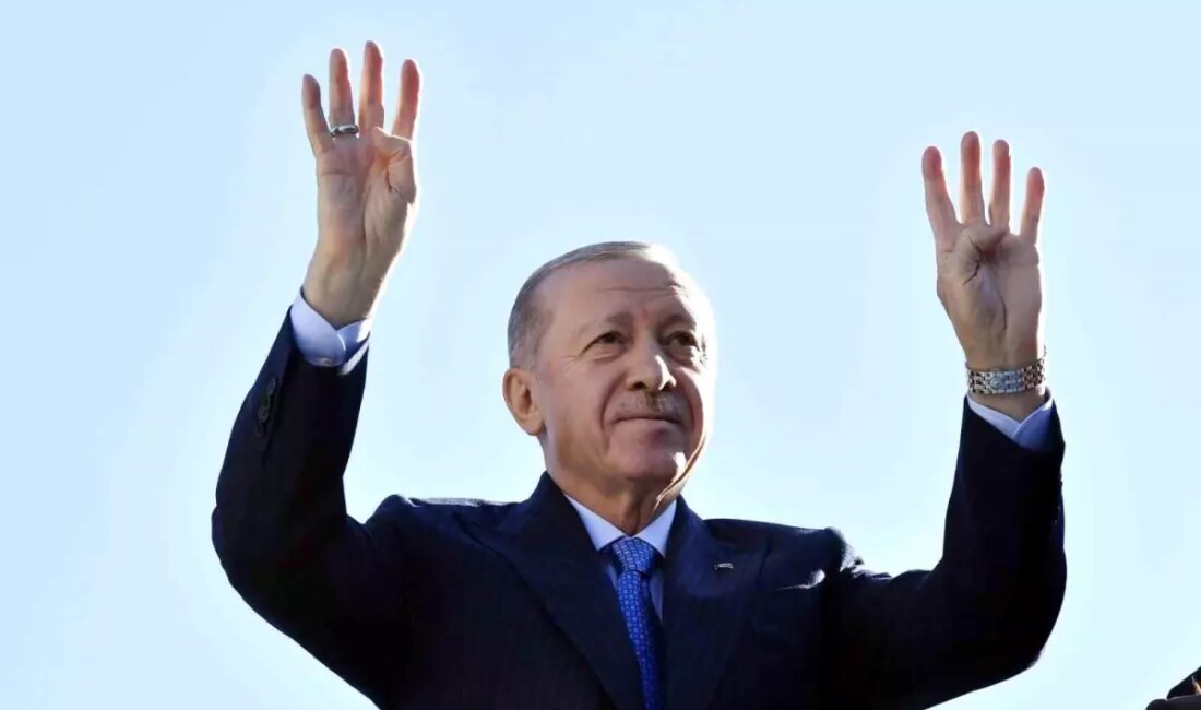 Cumhurbaşkanı Erdoğan, CHP'nin kırmızı kart açıklamalarına sert yanıtlar verdi. Siyasi