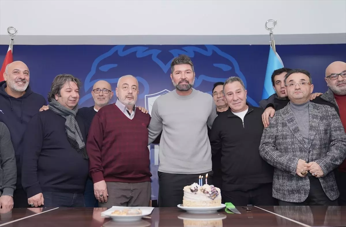 Erzurumspor FK Teknik Direktörü Hakan Kutlu, ikinci yarının değerlendirmesini yaparak