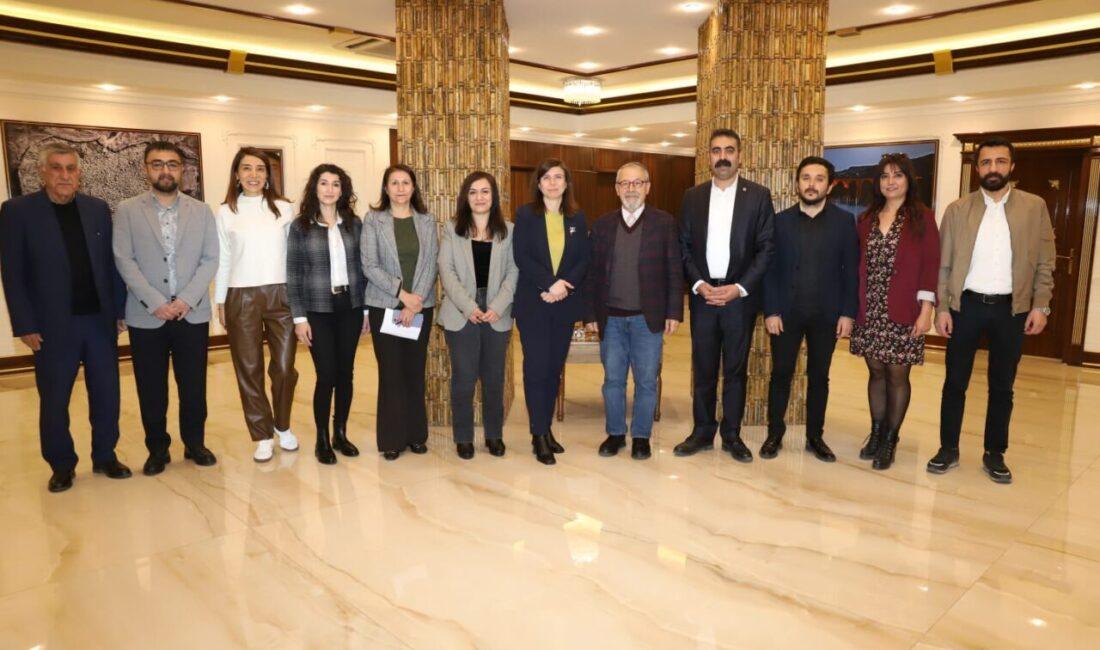 Yer Bilimci Prof. Dr. Naci Görür, Büyükşehir Belediyesi Eş Başkanları