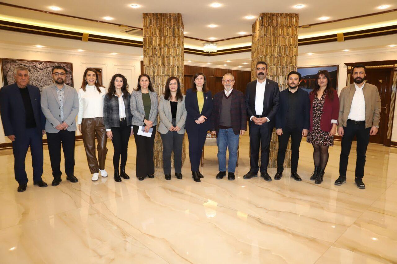 Yer Bilimci Prof. Dr. Naci Görür, Büyükşehir Belediyesi Eş Başkanları