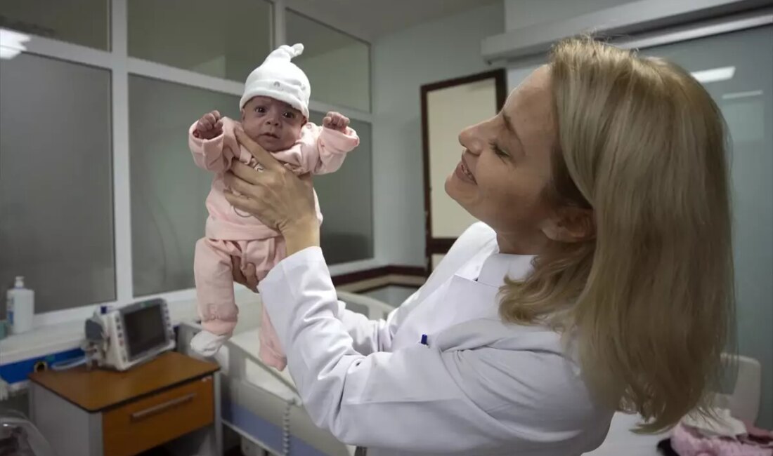 Eylü Cemre'nin hikayesi, prematüre doğumdan mucizevi bir iyileşme sürecine uzanan