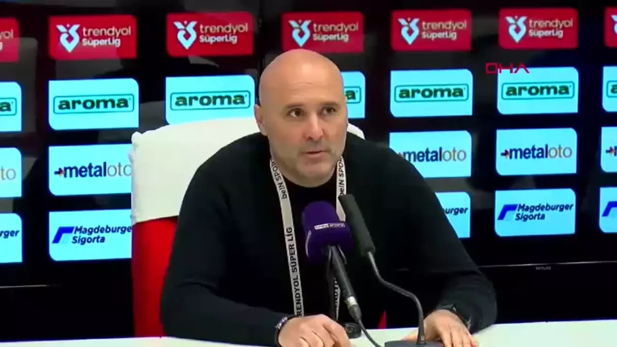Eyüpspor, Alanyaspor'u 3-0 mağlup ederek önemli bir galibiyet elde etti.