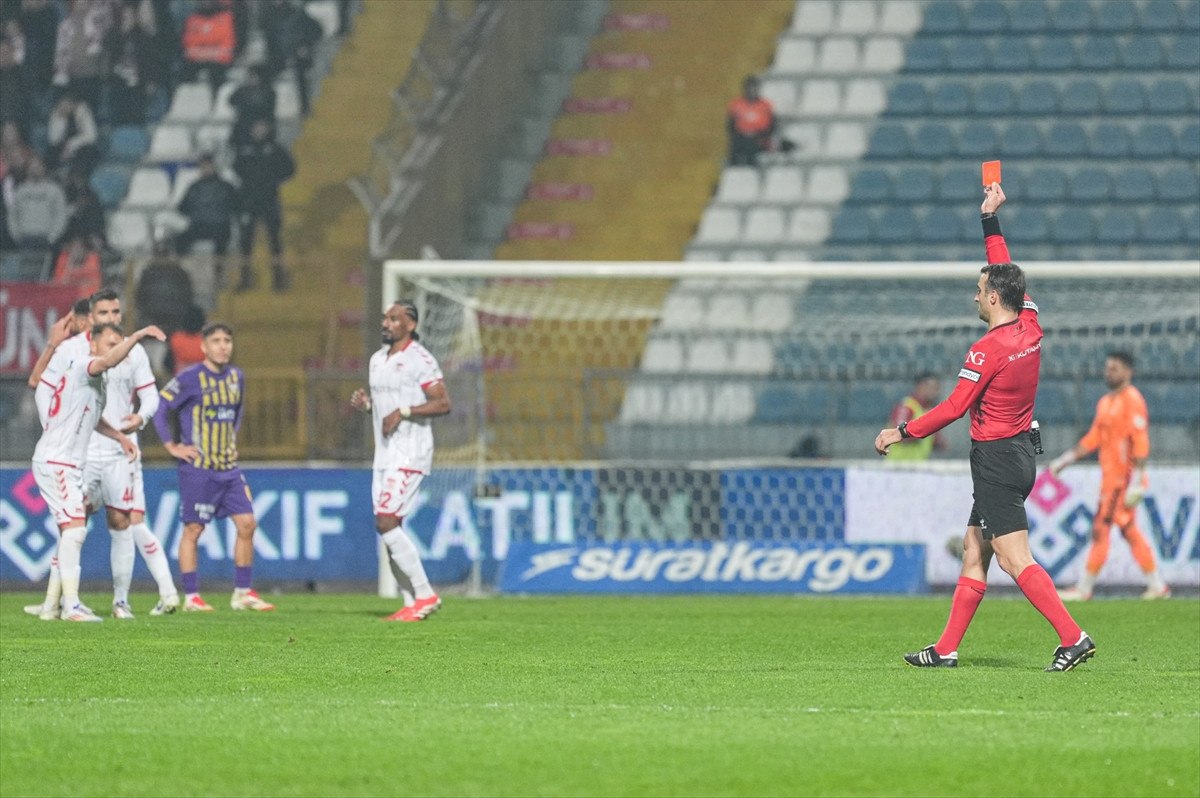 Süper Lig'de Eyüpspor, Sivasspor'u Mağlup Etti