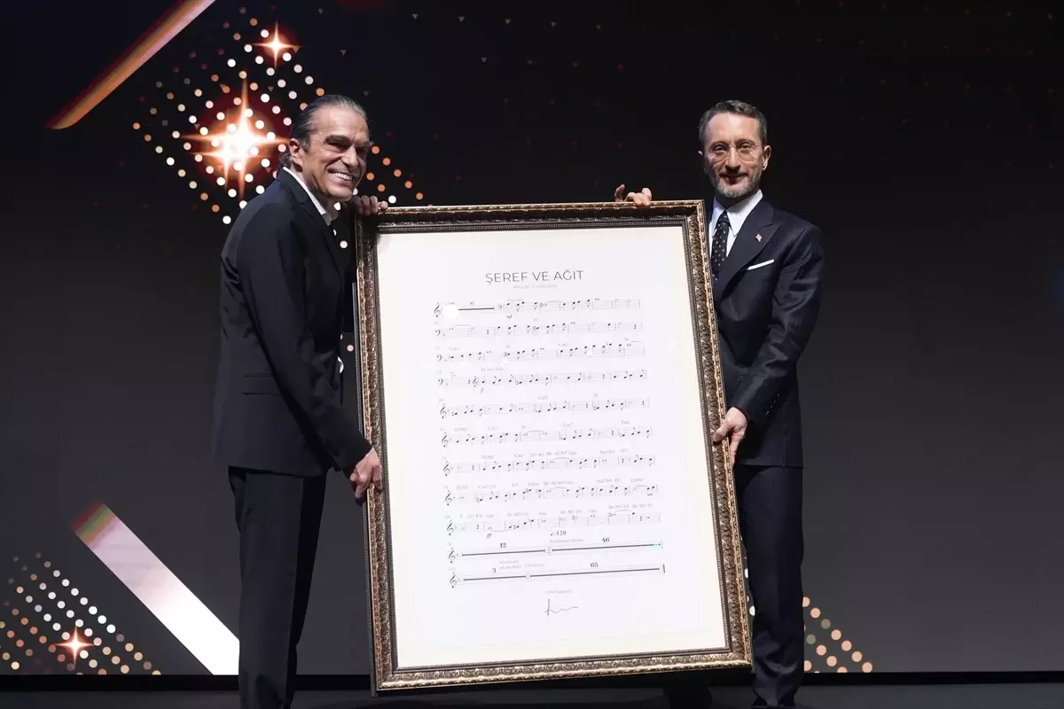 Fahir Atakoğlu Belgeseli Tanıtım Programı'nda, ünlü piyanist ve besteci Fahir