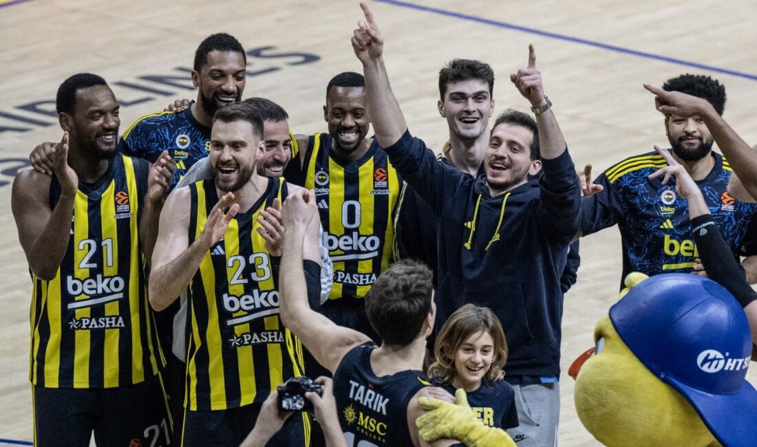 Fenerbahçe Beko, Zalgiris'i 98-86 mağlup ederek önemli bir galibiyet elde