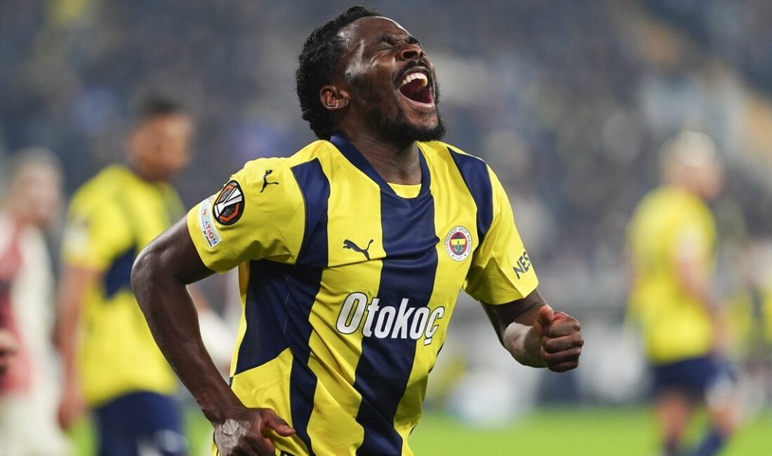 Fenerbahçe, Bright Osayi-Samuel ile yollarını ayırma kararı aldı. Bu gelişme,
