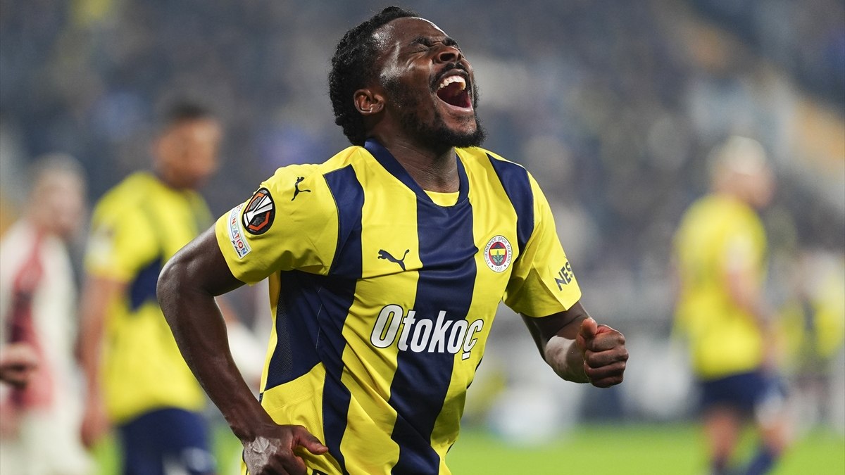 Fenerbahçe, Bright Osayi-Samuel ile yollarını ayırma kararı aldı. Bu gelişme,