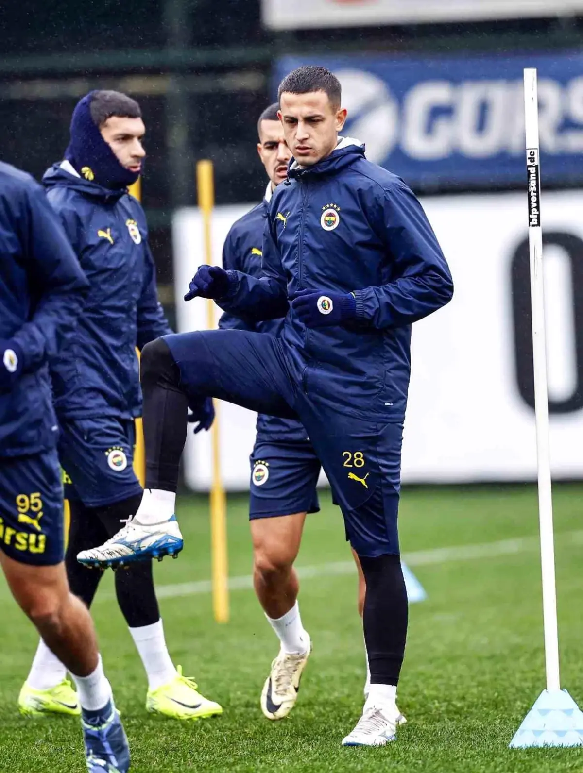 Fenerbahçe, Konyaspor maçı için son hazırlıklarını tamamladı. Takımın antrenmanlarının detayları,