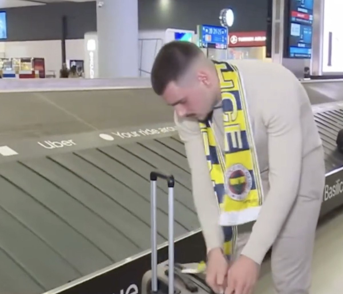 Fenerbahçe'den Dörtüncü Transfer: Ognjen Mimovic