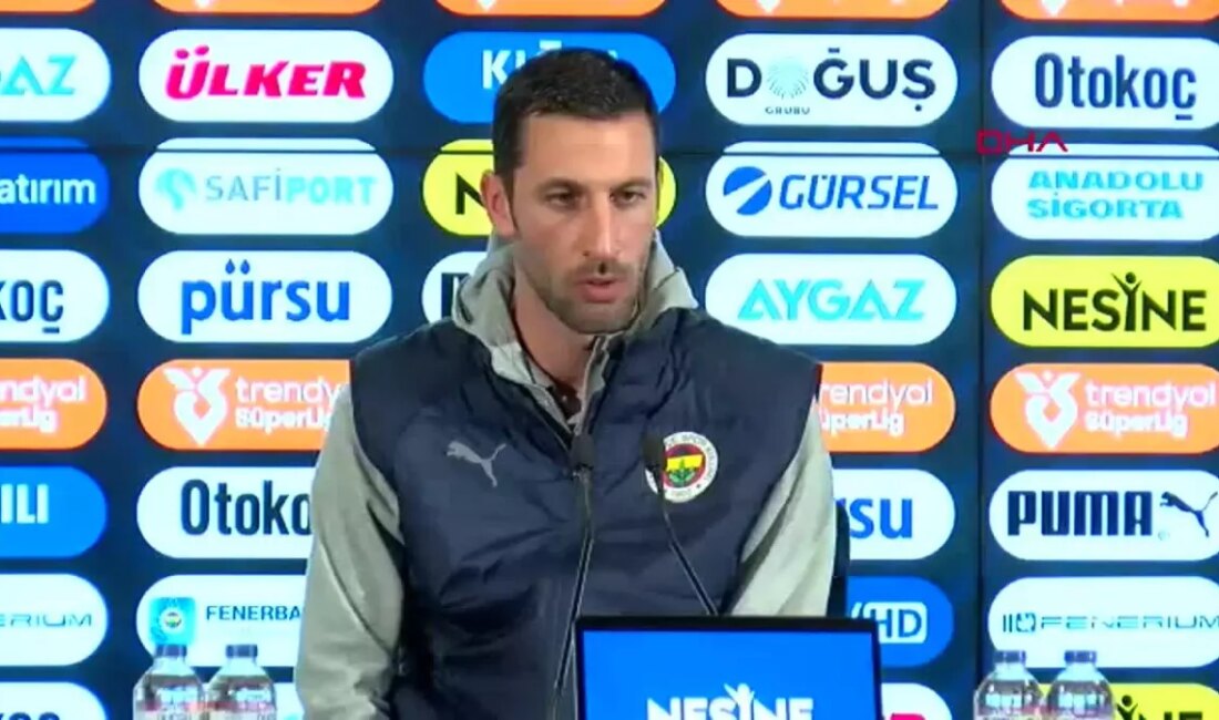 Fenerbahçe yardımcı antrenörü Salvatore Foti, Göztepe maçı sonrası değerlendirmelerini paylaşıyor.