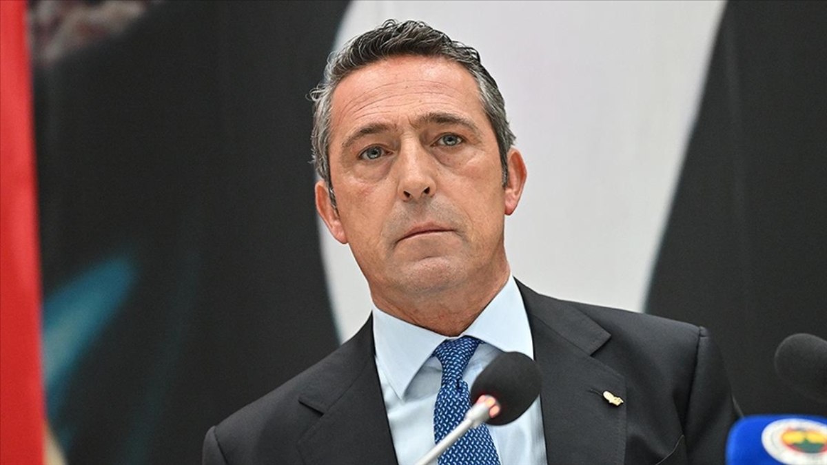 Fenerbahçe, Göztepe ile oynayacakları maç öncesi Galatasaray'dan yapılan açıklamalara gece