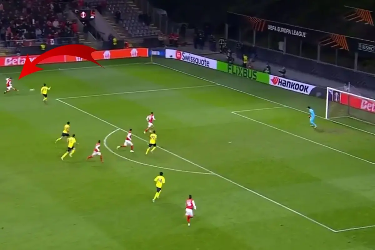 Fenerbahçe, Avrupa Ligi'nde Danimarka'nın Midtjylland takımıyla oynadığı mücadelede 1-1 berabere