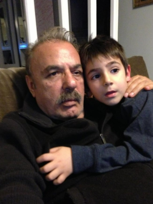 Ferdi Tayfur'un Oğlu Taha, Babası İçin Duygusal Bir Paylaşımda Bulundu