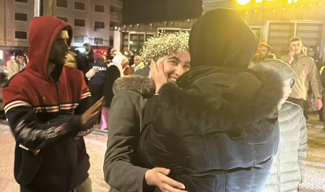 Filistinli öğrenci Emel eş-Şucaiyye'nin İsrail hapishanesindeki zorlu deneyimlerini ve yaşadığı