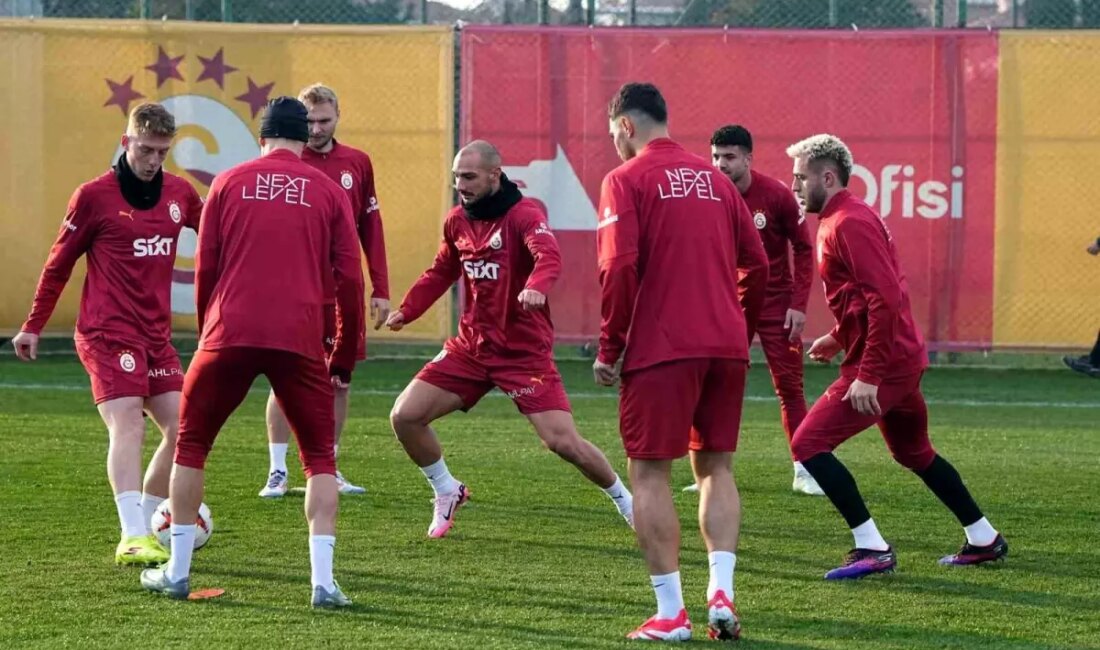 Galatasaray, Ajax ile oynayacağı maç için hazırlıklarını hız kesmeden sürdürüyor.