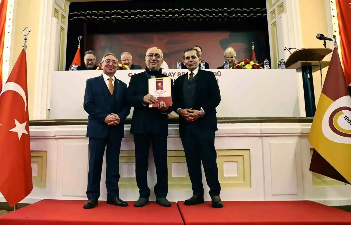 Galatasaray Divan Kurulu, yeni üyeleri için özel bir berat töreni