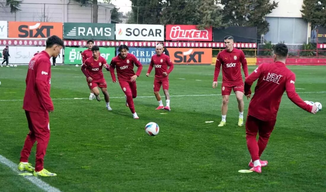 Galatasaray, Konyaspor maçı için son hazırlıklarını yapıyor. Takımın durumu, oyuncu