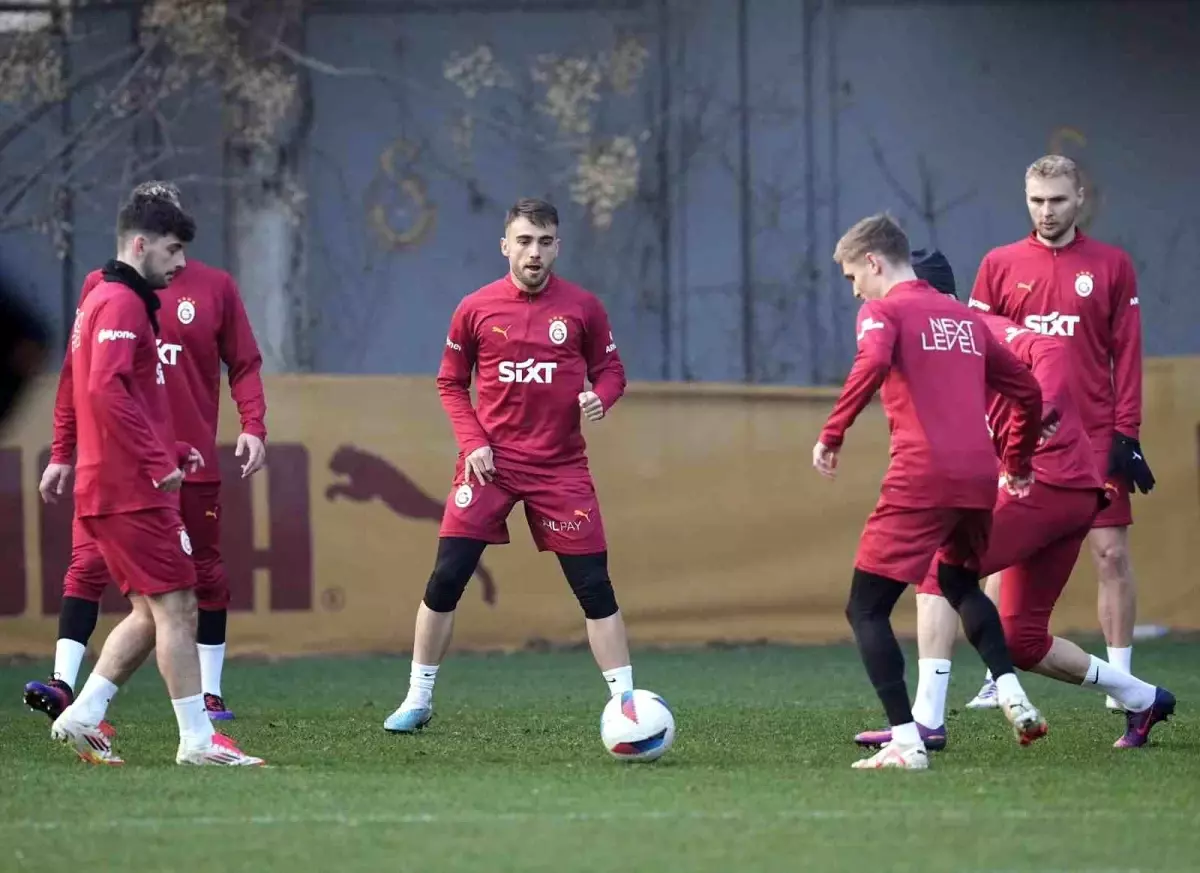 Galatasaray, Konyaspor maçı için hazırlıklarını yoğun bir şekilde sürdürüyor. Takım,