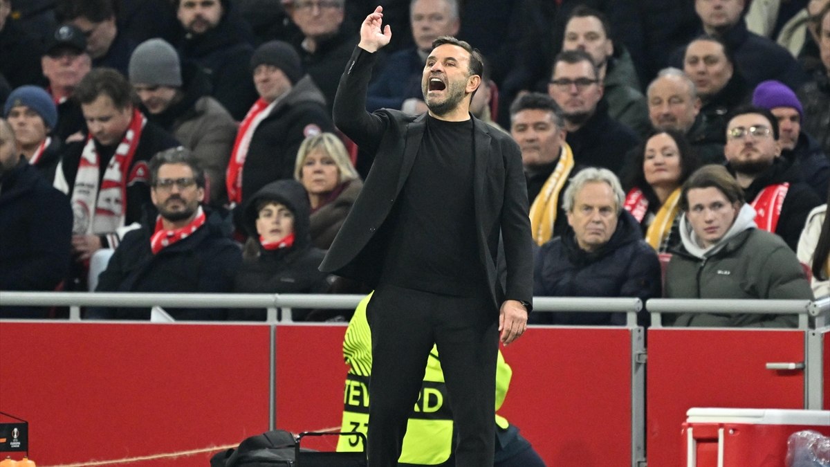 Galatasaray'ın Ajax ile oynadığı maçtaki performansını ve teknik direktör Okan