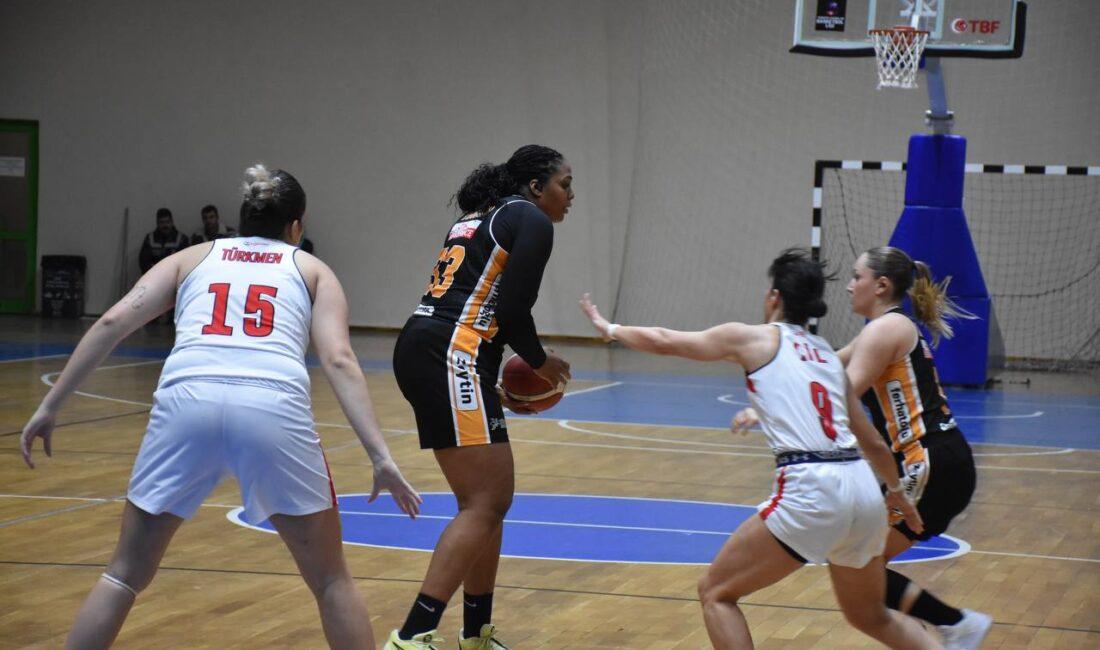 Türkiye Kadınlar Basketbol Ligi'nde (TKBL) başarılı bir performans sergileyen Ferhatoğlu