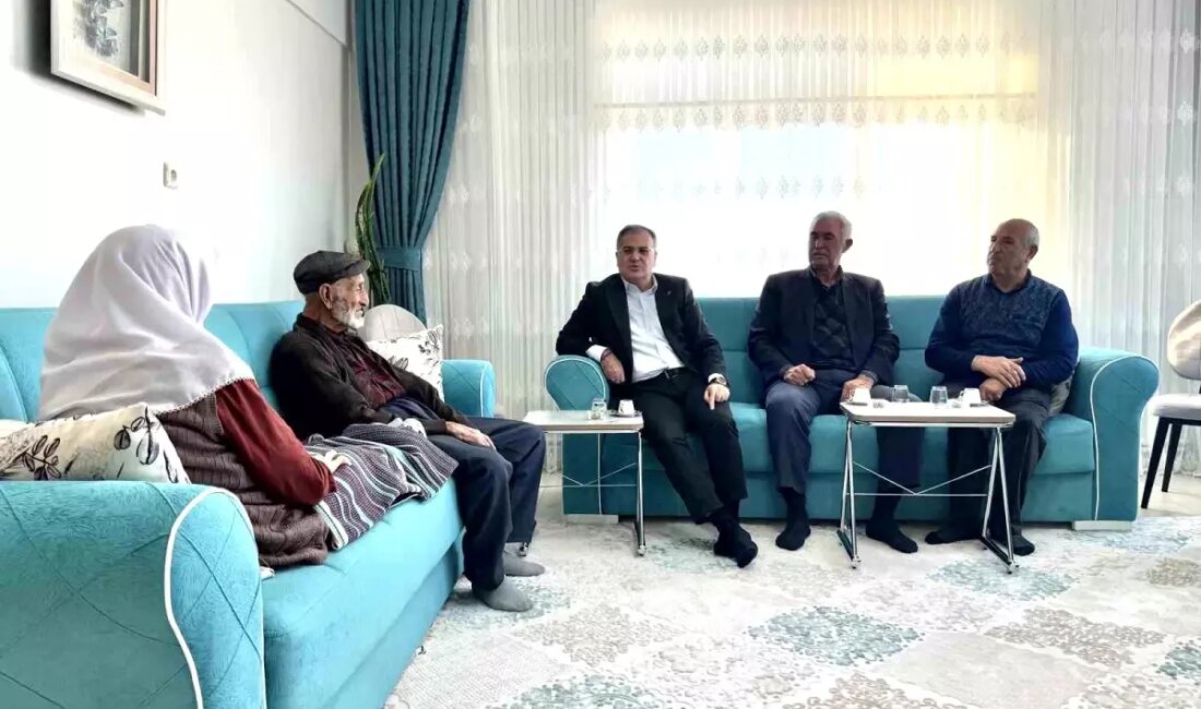 Hacılar Belediye Başkanı Bilal Özdoğan, vatandaşlarla bir araya gelerek samimi