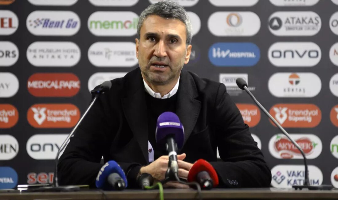 Hatayspor, Çaykur Rizespor'a 2-1 kaybederek sahadan üzgün ayrıldı. Maç sonrası