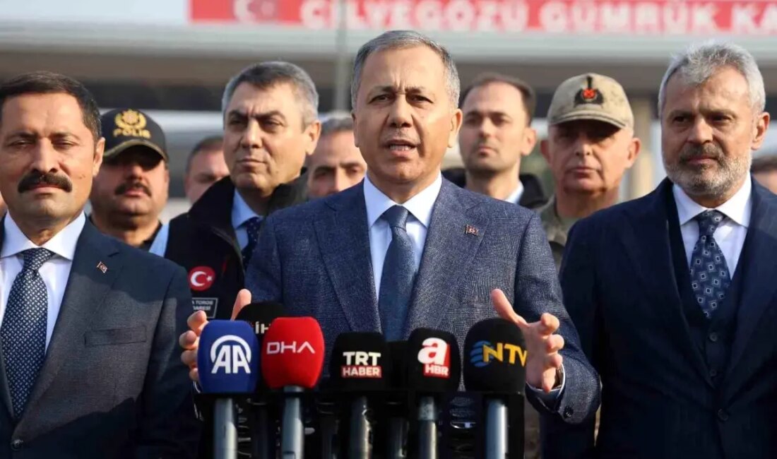 İçişleri Bakanı Ali Yerlikaya, Hatay'da yaptığı ziyaretle Suriyeli mültecilere yönelik