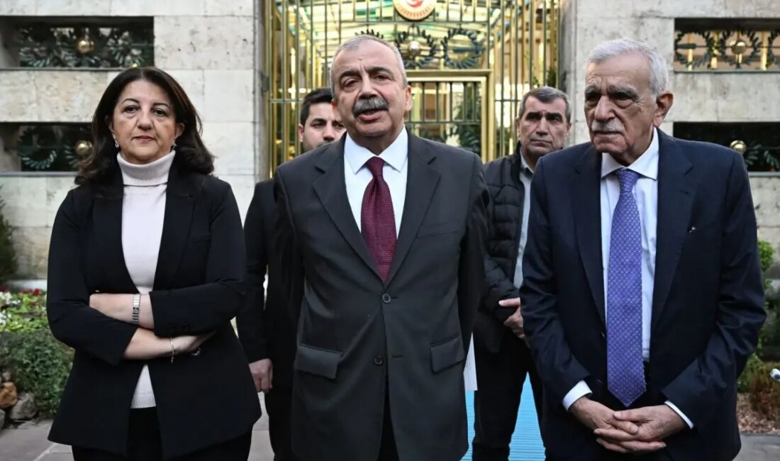 İmralı'da Abdullah Öcalan ile DEVA Partisi heyetinin gerçekleştirdiği görüşme, siyasi
