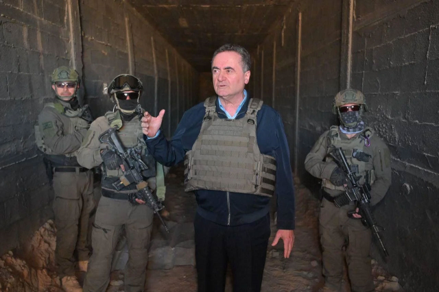İsrail Savunma Bakanı Yisrael Katz'ın Hermon Dağı'na Ziyareti