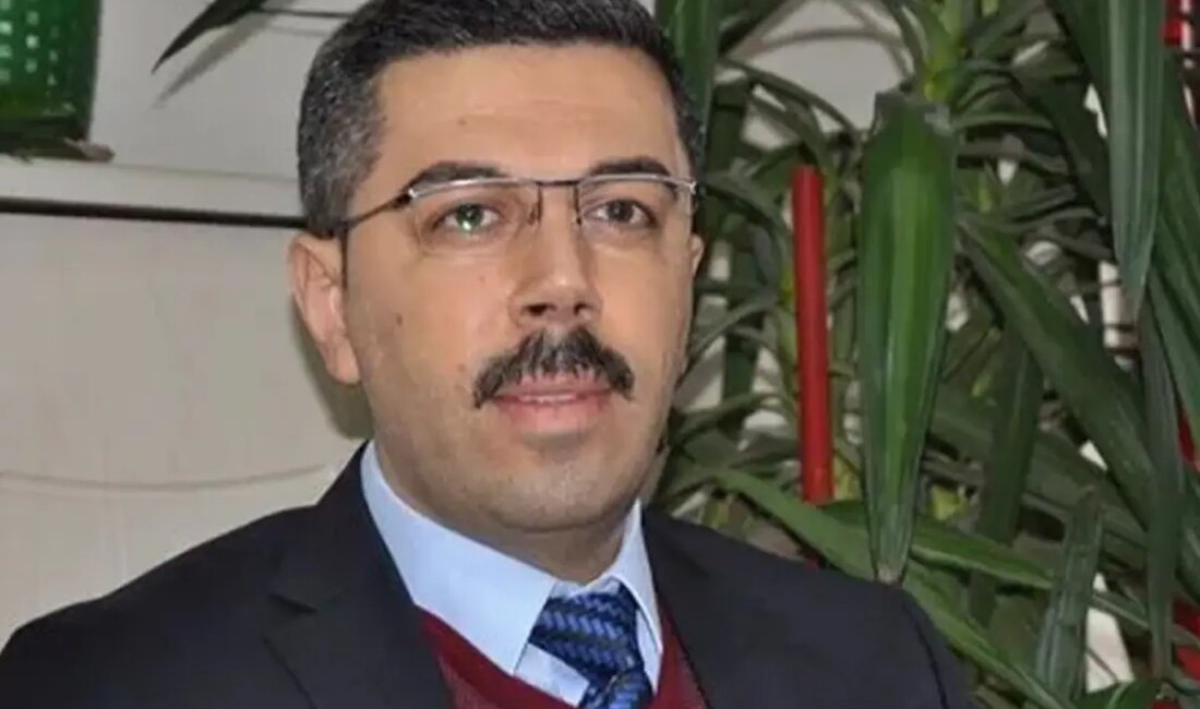 İstanbul Barosu üyesi avukat Fırat Epözdemir, gözaltına alındı. Olayın detayları,