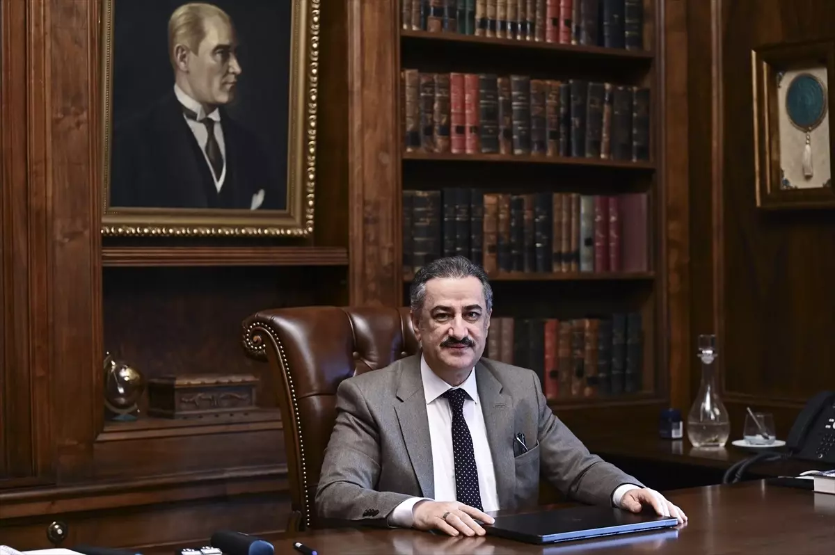 İstanbul Üniversitesi Rektörlerinin Yılın Kareleri Oylaması'na katılarak, üniversitenin önemli anlarına