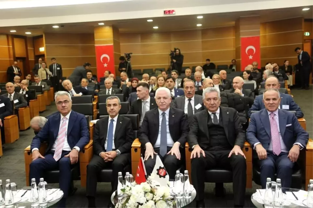 İstanbul Valisi Davut Gül'ün katılımıyla gerçekleştirilen Sivas Ticaret ve Sanayi