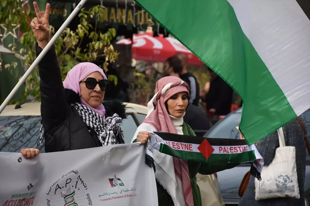 İtalya'da Filistin'e destek veren yürüyüşler, uluslararası dayanışma ruhunu yansıtıyor. Bu