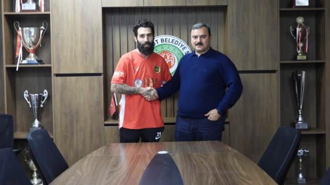 Jimmy Durmaz, Etimesgut Belediyespor ile anlaştı! Tecrübeli futbolcunun transferi, kulüp