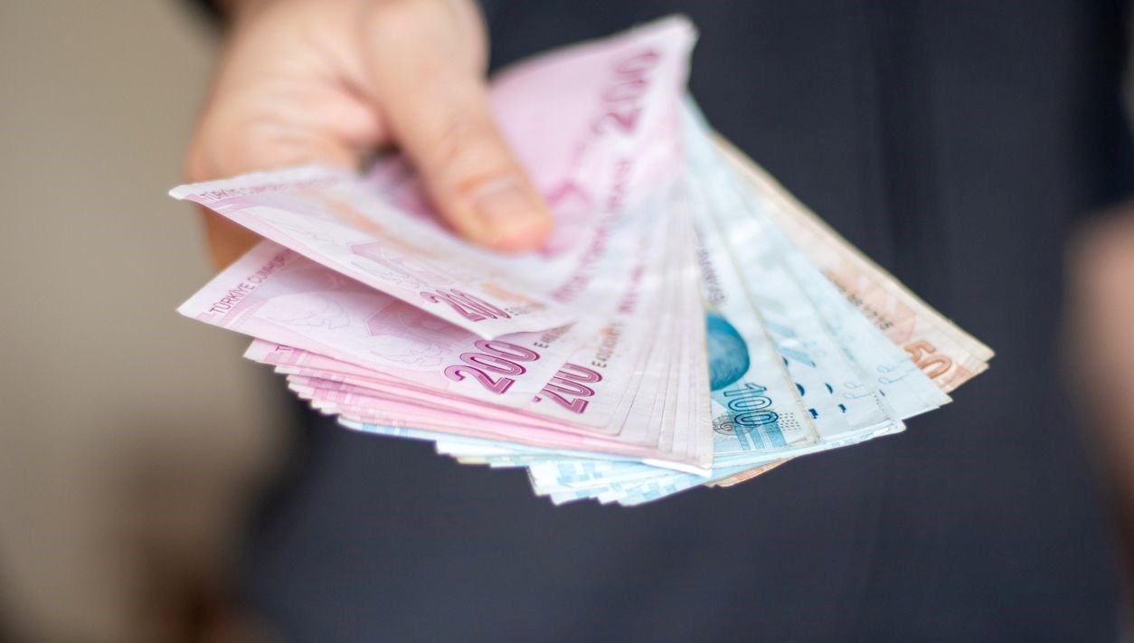 Kamu işçilerine yapılacak ikramiye ödemelerinin tarihleri açıklandı. Bu önemli gelişme