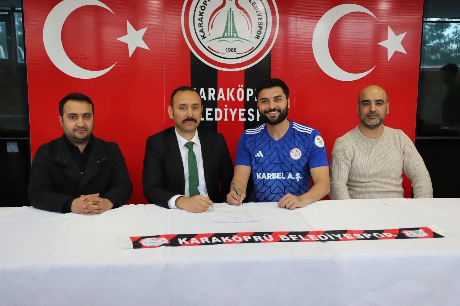 Şanlıurfa, 25 Ocak (Hibya) - Karaköprü Belediyespor, savunma hattını güçlendirmek